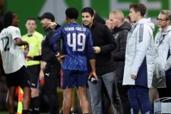 西甲双雄独大，德甲不败奇观与英超积分差距解析